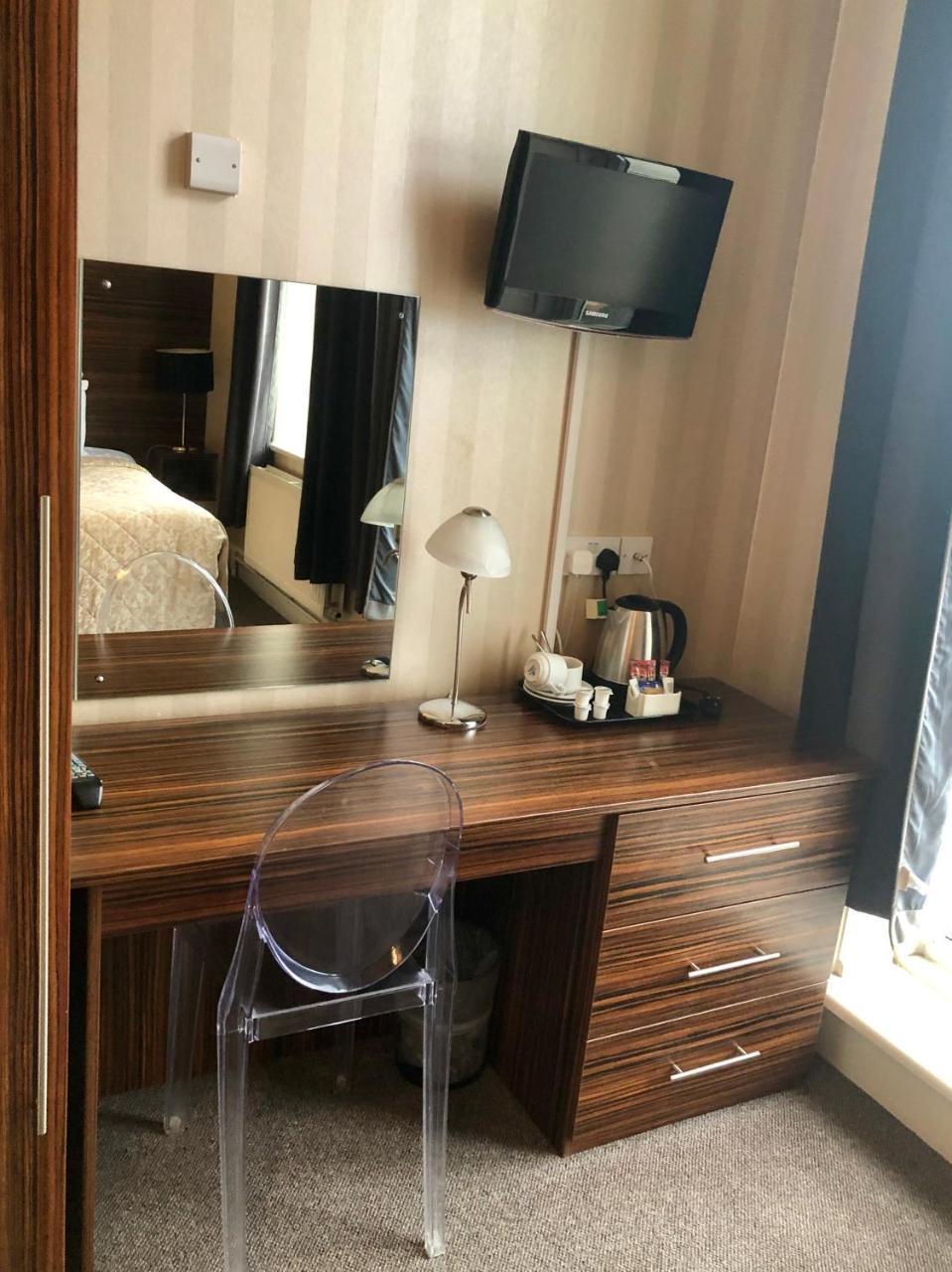 בורנמות' The Ocean View Hotel מראה חיצוני תמונה